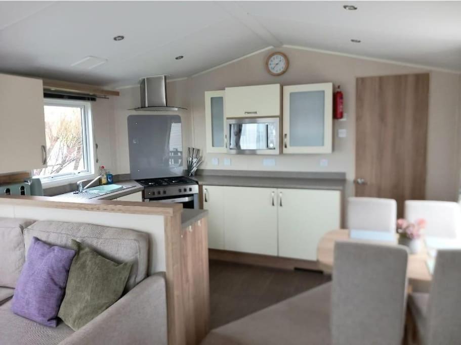 Lagooncombe Modern And Cosy Holiday Home Haverigg Екстериор снимка